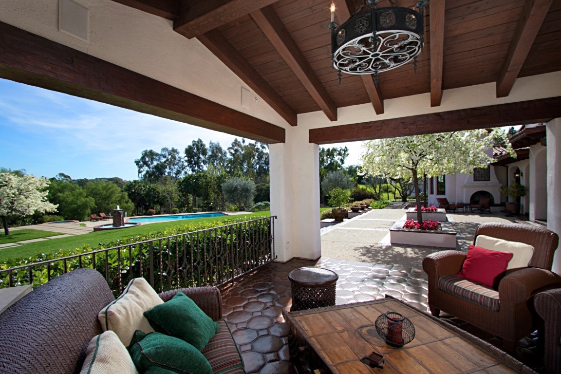 17442 El Vuelo Rancho Santa Fe, CA 92067 - Photo 8 of 18
