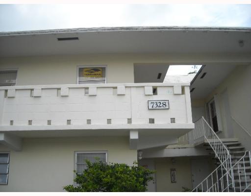 7328 Southwest 82nd Street, Unit B213 Miami, FL 33143 - Photo 1 of 2