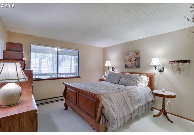 14828 Southwest 109th Avenue Tigard, OR 97224 - Photo 20 of 31
