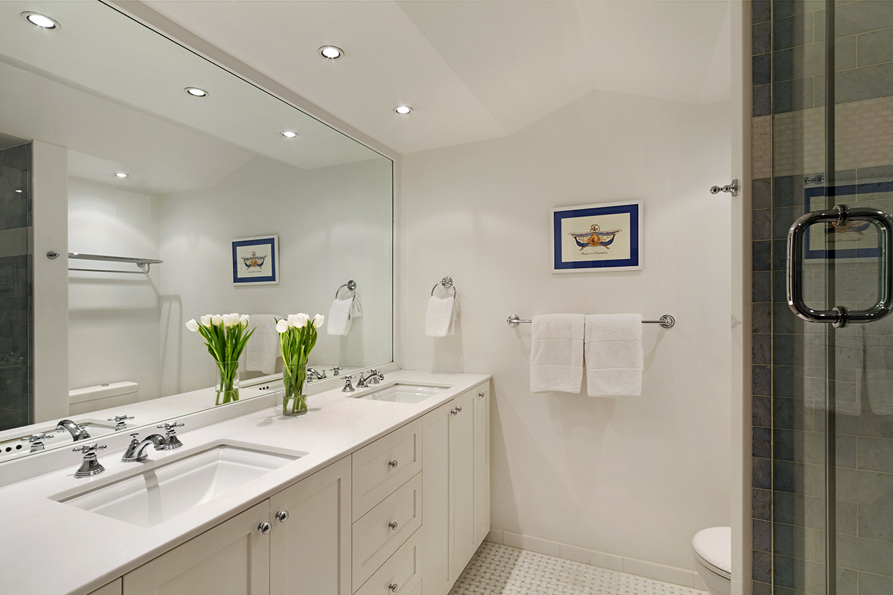 207 East 74th Street, Unit 8A Manhattan, NY 10021 - Photo 7 of 9
