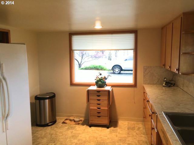 211 West Market Street Bickleton, WA 99322 - Photo 5 of 16 Gallery Image 5