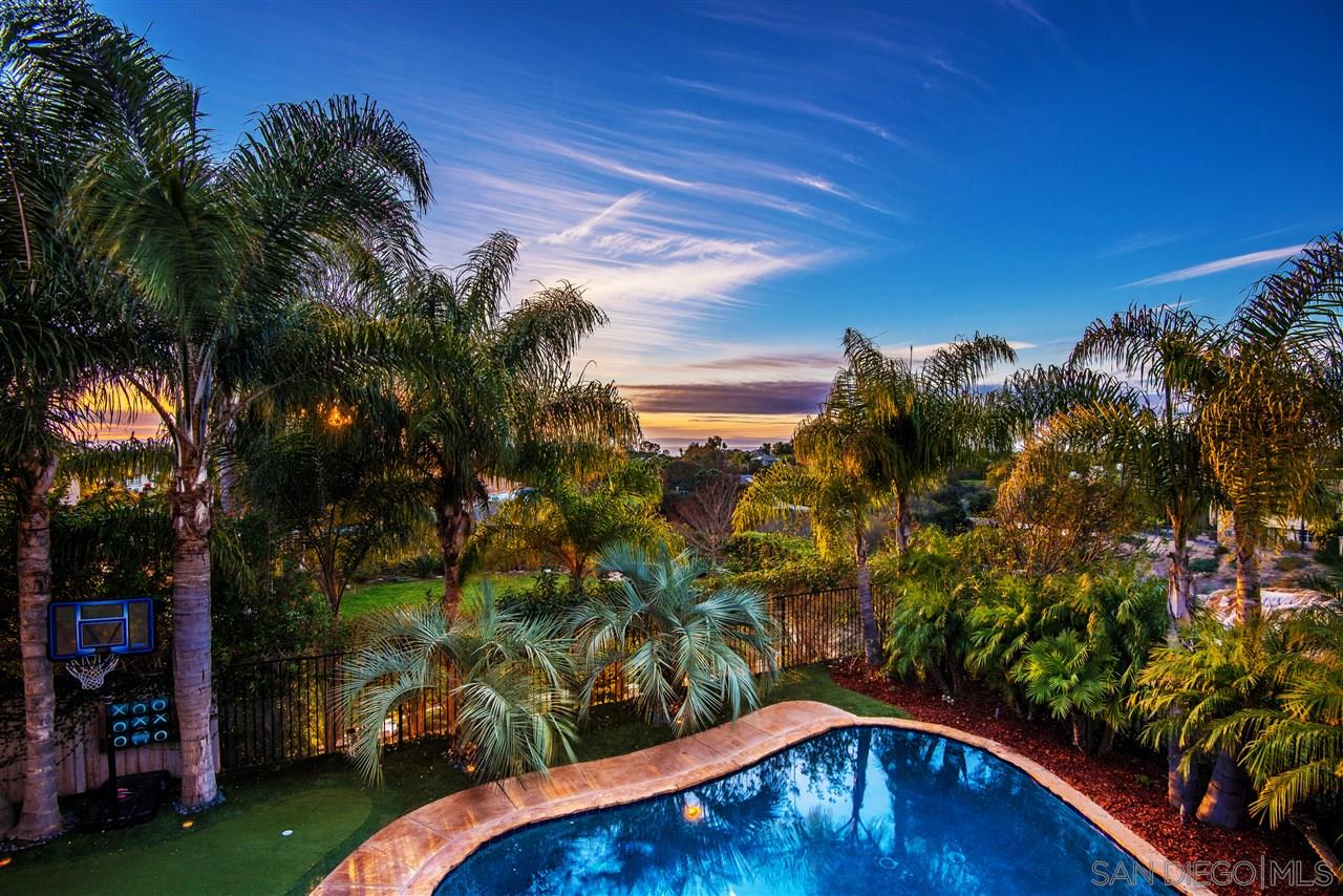 1206 Plum Tree Road Carlsbad, CA 92011 - Photo 23 of 25