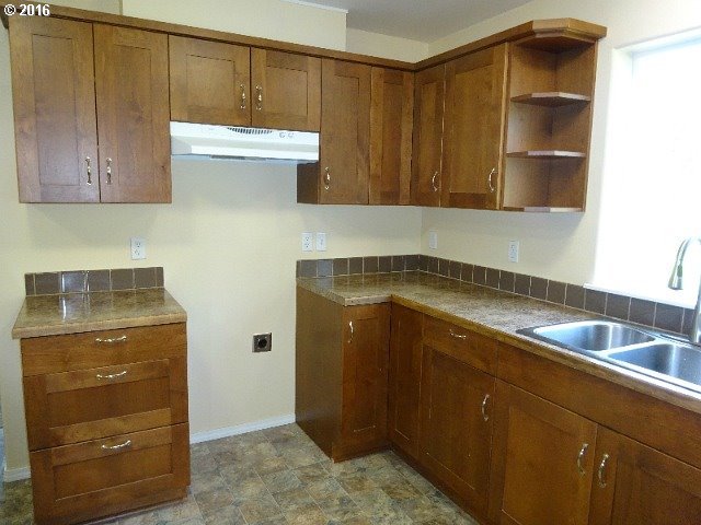 7151 Upper Olalla Road Winston, OR 97496 - Photo 16 of 32