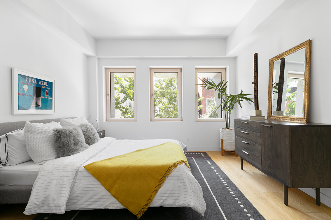 285 Grand Street, Unit PHA Brooklyn, NY 11211 - Photo 10 of 14