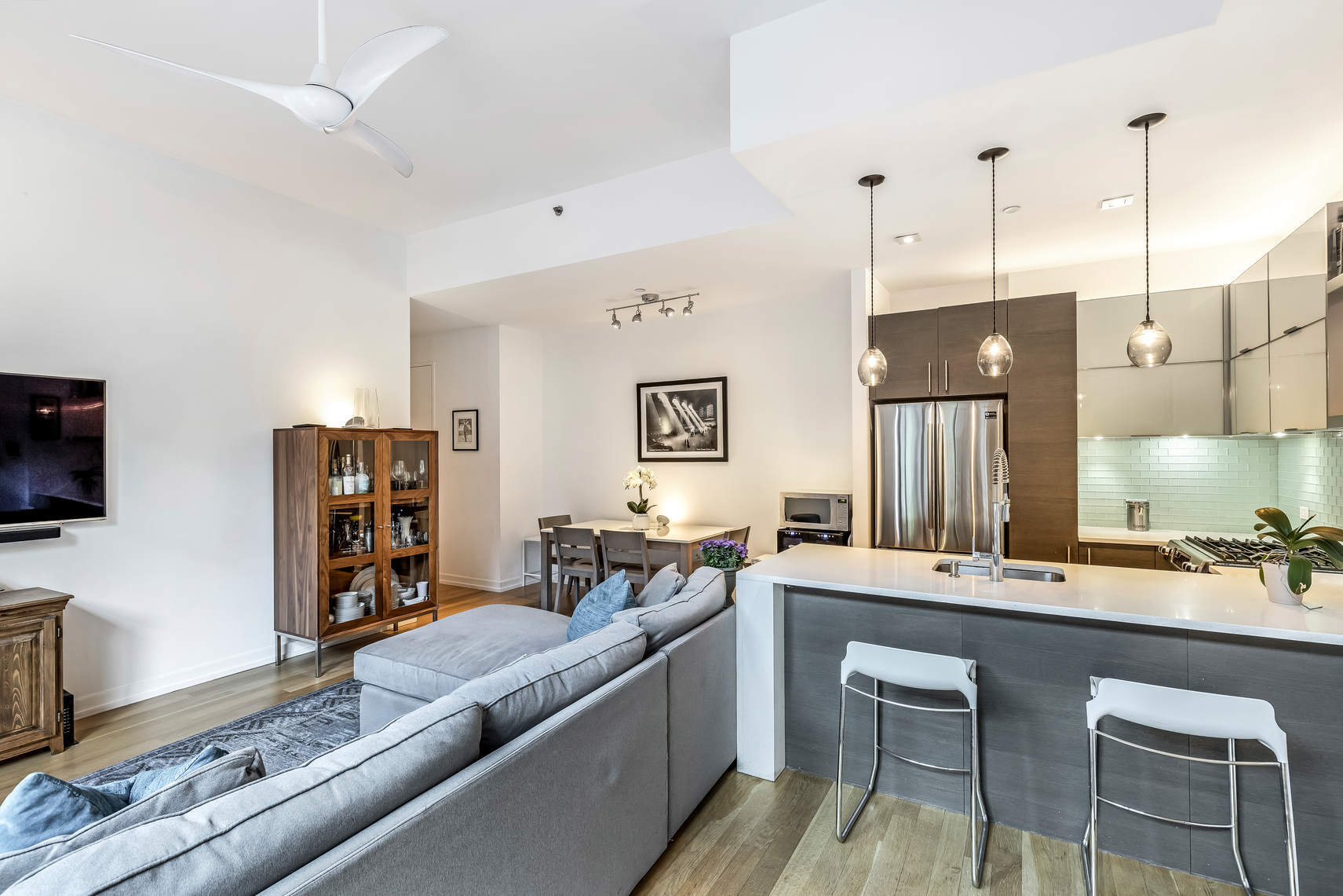 21-45 44th Drive, Unit 1A Queens, NY 11101 - Photo 3 of 13