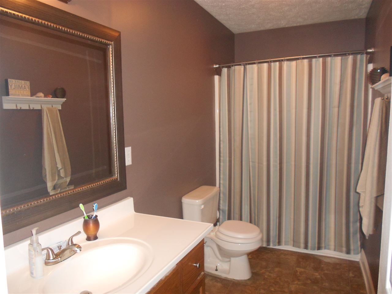 1071 Brooks Road Selmer, TN 38375 - Photo 18 of 25 Gallery Image 18