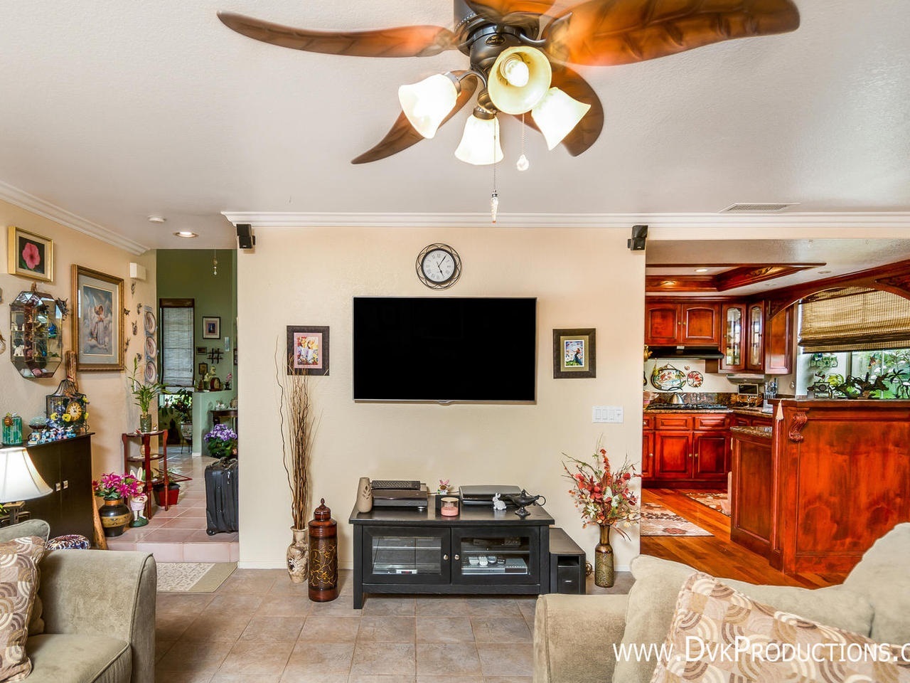 8454 Mesa Terrace Road Santee, CA 92071 - Photo 11 of 25 Gallery Image 11