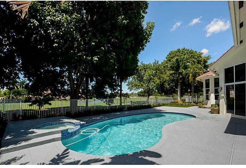 3162 Inverness Weston, FL 33332 - Photo 20 of 24