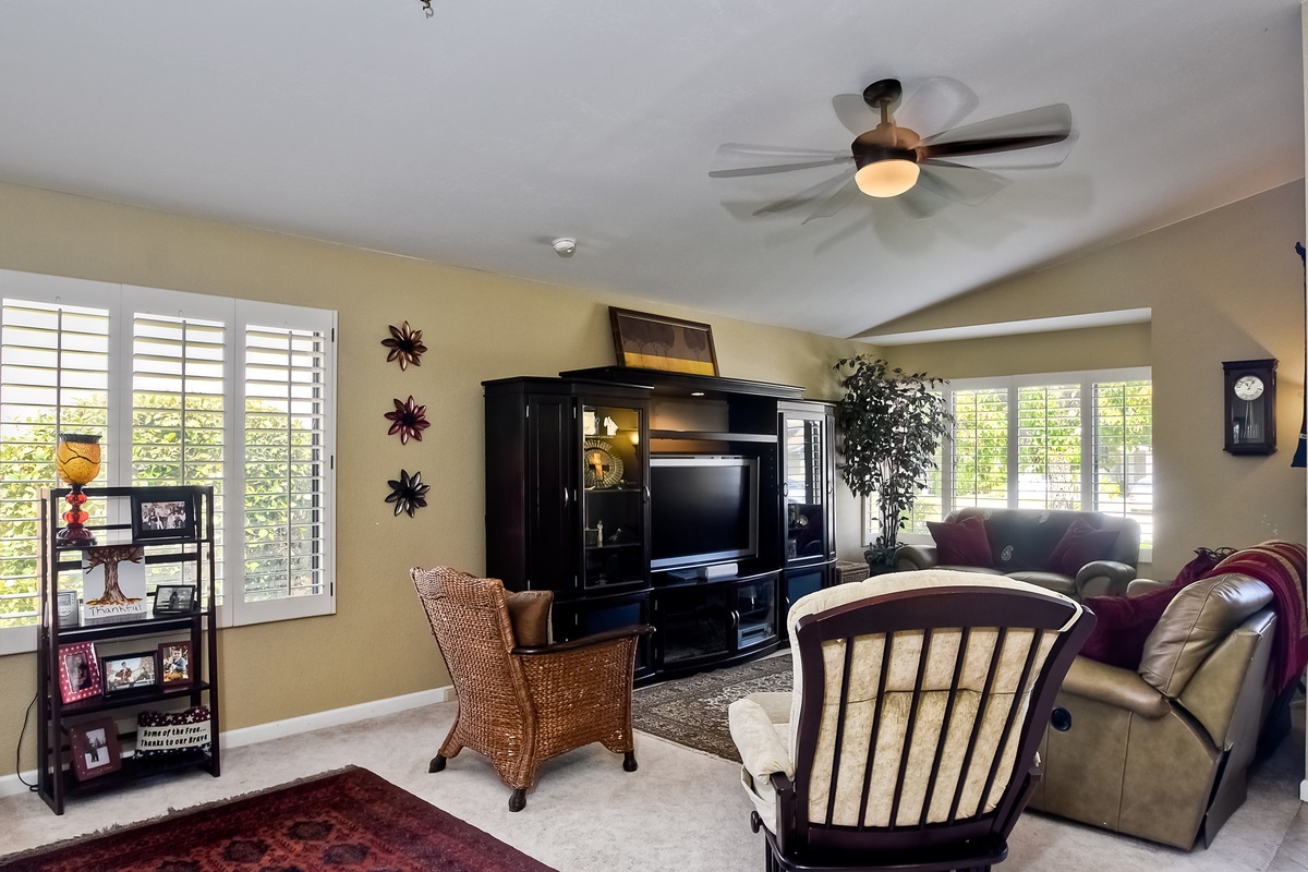3588 Newland Road Oceanside, CA 92056 - Photo 4 of 25