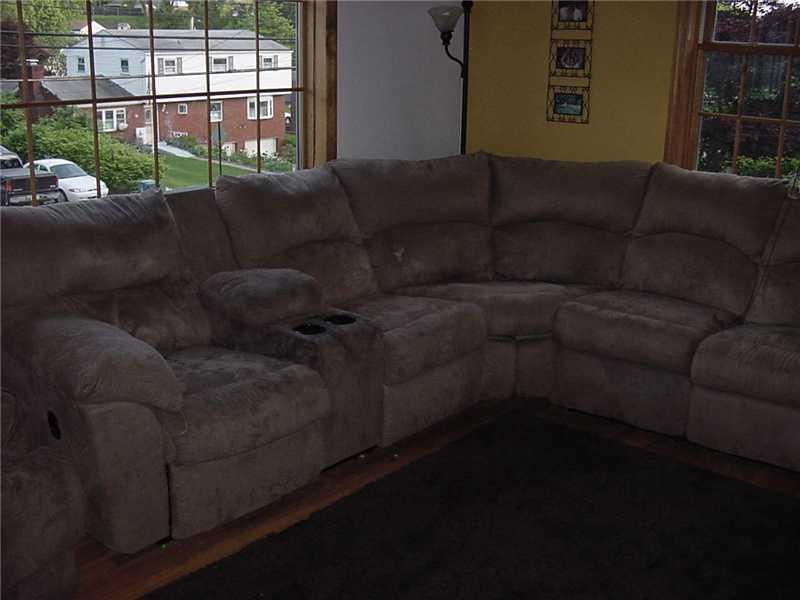 804 Vilsack Road Glenshaw, PA 15116 - Photo 3 of 15 Gallery Image 3