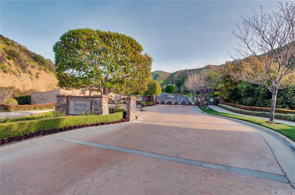 2106 Saltbush Circle Corona, CA 92882 - Photo 43 of 62