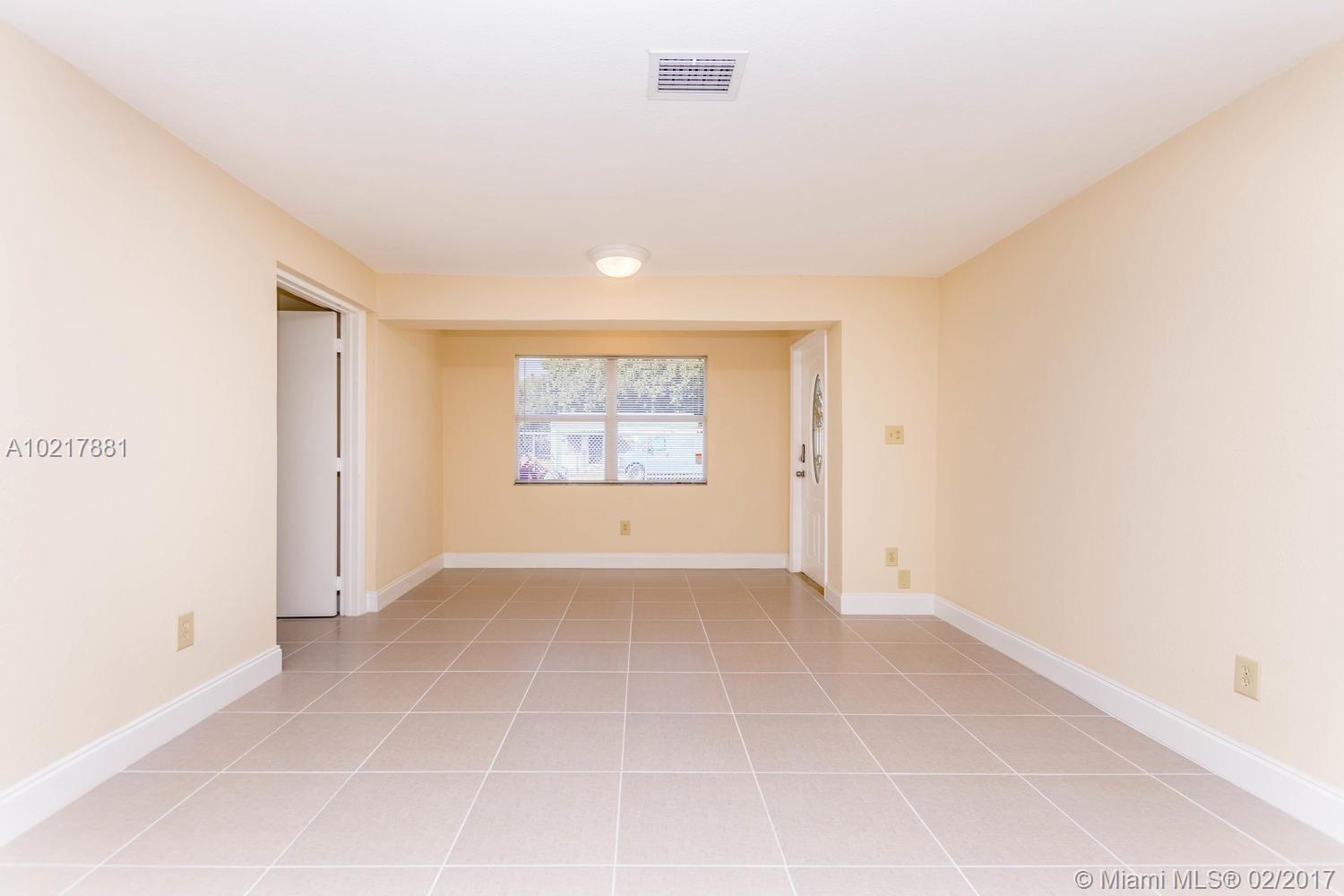 10412 Southwest 173rd Street Miami, FL 33157 - Photo 5 of 29