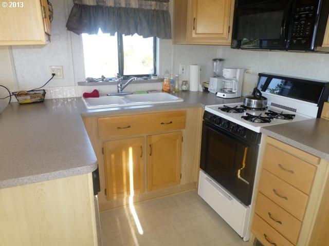 94749 Jerrys Flat Road, Unit 9 Gold Beach, OR 97444 - Photo 9 of 14
