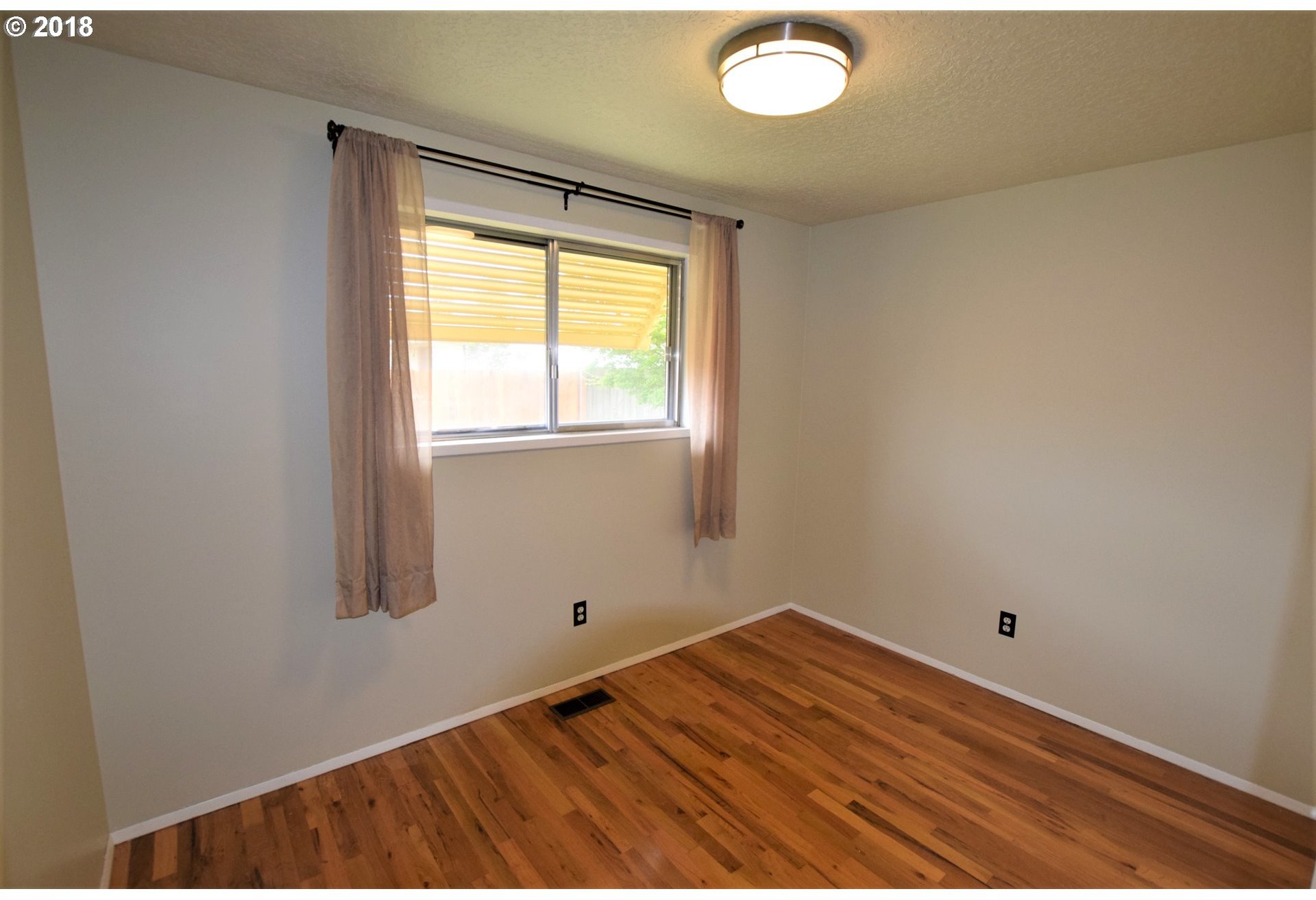 1905 Sallal Road Woodburn, OR 97071 - Photo 5 of 19 Gallery Image 5