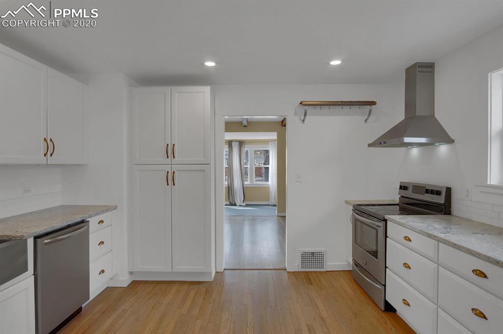 1222 East Dale Street Colorado Springs, CO 80909 - Photo 11 of 36