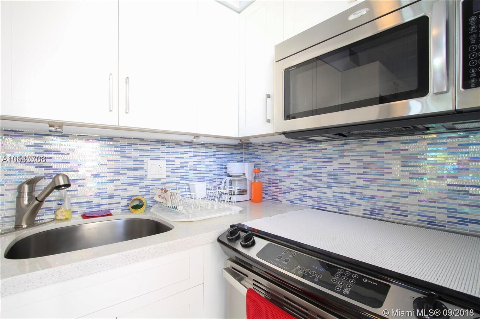 901 South Surf Road, Unit 208 Hollywood, FL 33019 - Photo 11 of 31