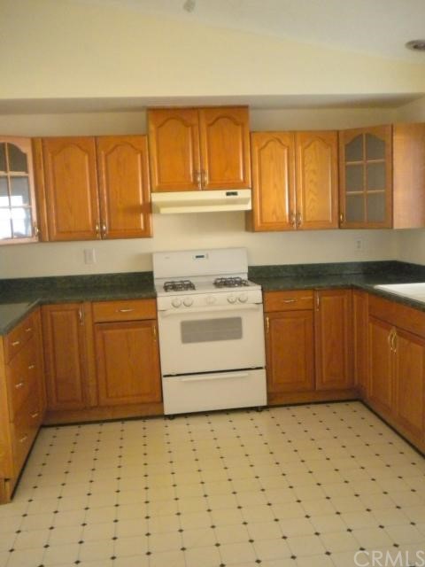 5032 Brooklawn Place Riverside, CA 92504 - Photo 1 of 1 New stove, nice new cabinets
