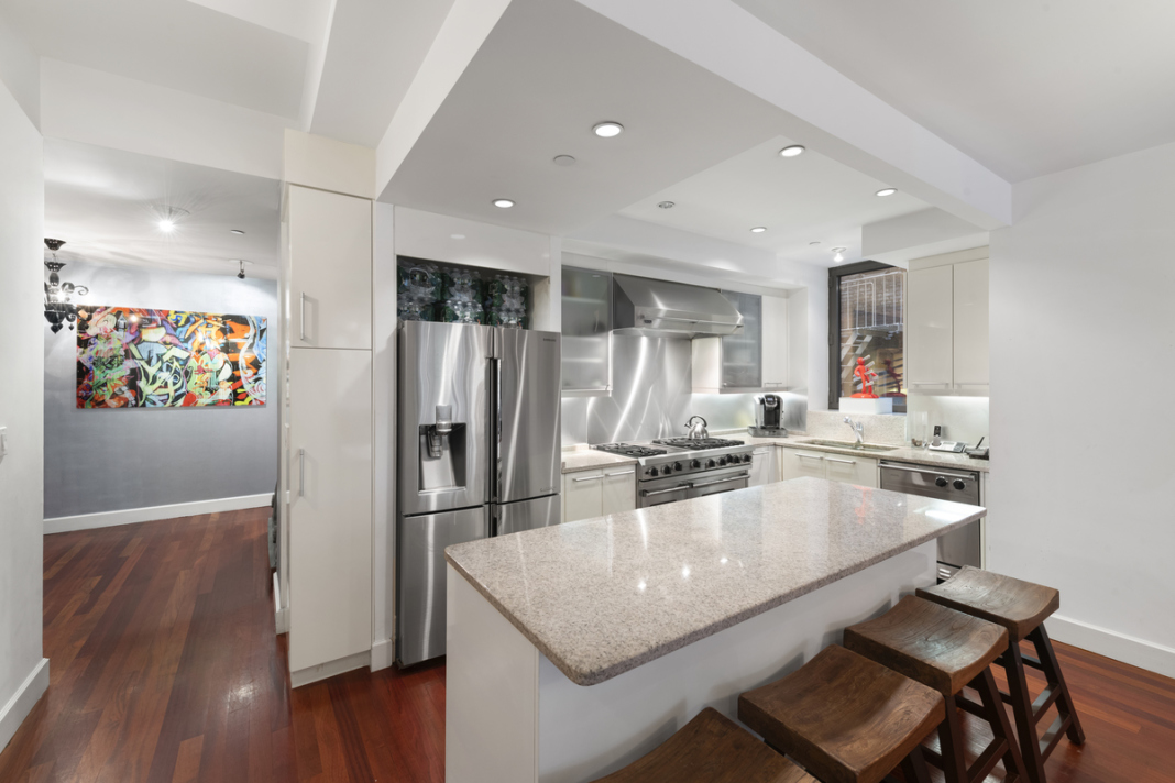 43 West 64th Street, Unit 3C Manhattan, NY 10023 - Photo 4 of 10