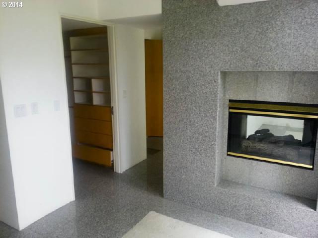 424 Northwest MacLeay Boulevard Portland, OR 97210 - Photo 11 of 16