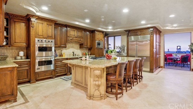 707 Esplanade, Unit B Redondo Beach, CA 90277 - Photo 8 of 39