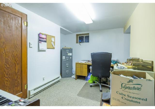 2137 Cole Road Oakland, OR 97462 - Photo 12 of 16 Gallery Image 12