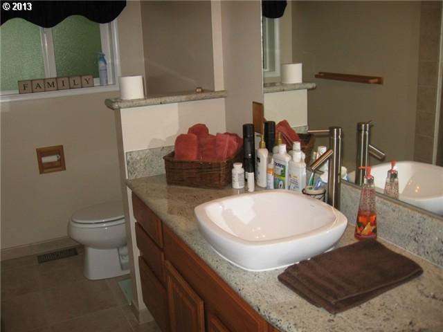 211 O Neal Road Kalama, WA 98625 - Photo 2 of 14 Gallery Image 2