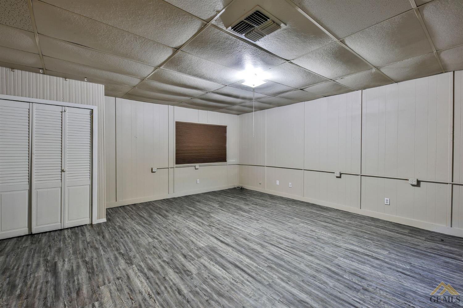 4503 Randy Avenue Bakersfield, CA 93309 - Photo 17 of 27 Gallery Image 17