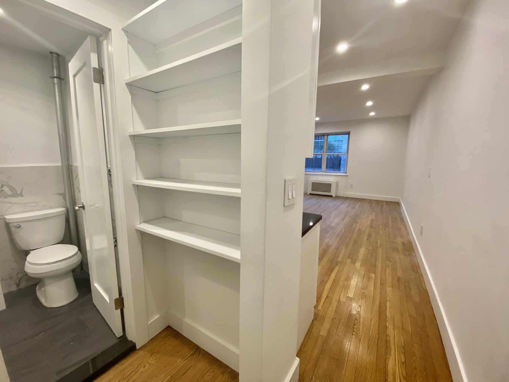 39 A Gramercy Park North, Unit 4C Manhattan, NY 10010 - Photo 4 of 7