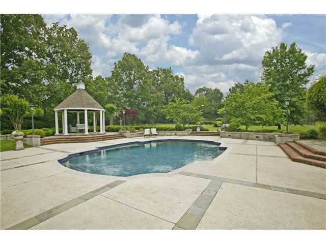 2530 Johnson Road Germantown, TN 38139 - Photo 19 of 21 Gallery Image 19