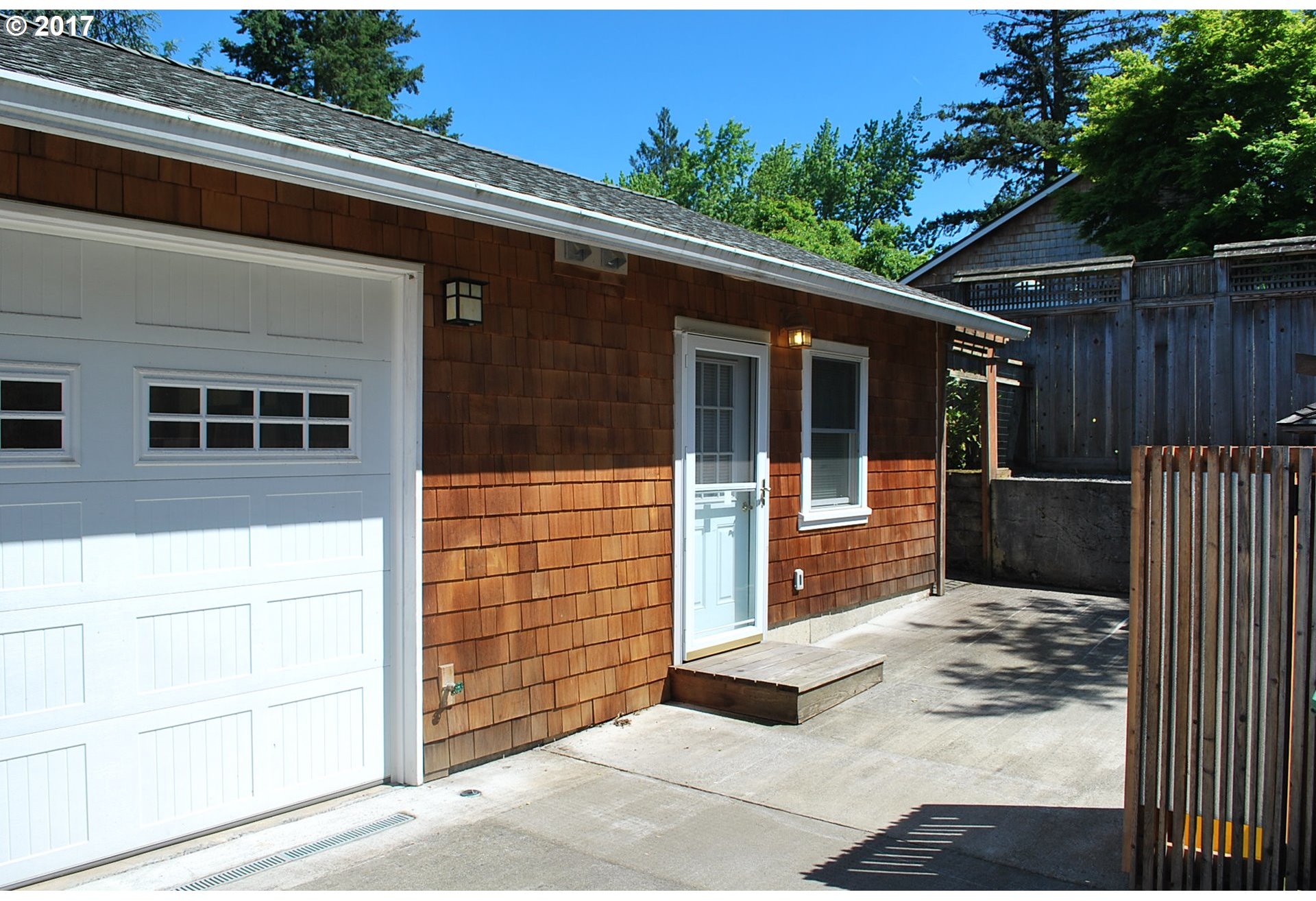 3530 Southwest Falcon Street Portland, OR 97219 - Photo 26 of 32 Gallery Image 26