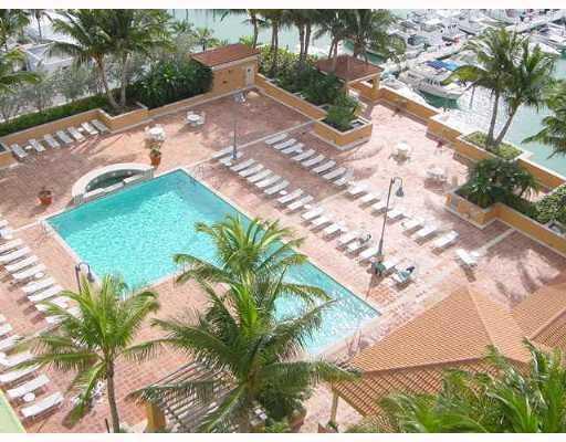 90 Alton Road, Unit TH8 Miami Beach, FL 33139 - Photo 2 of 11