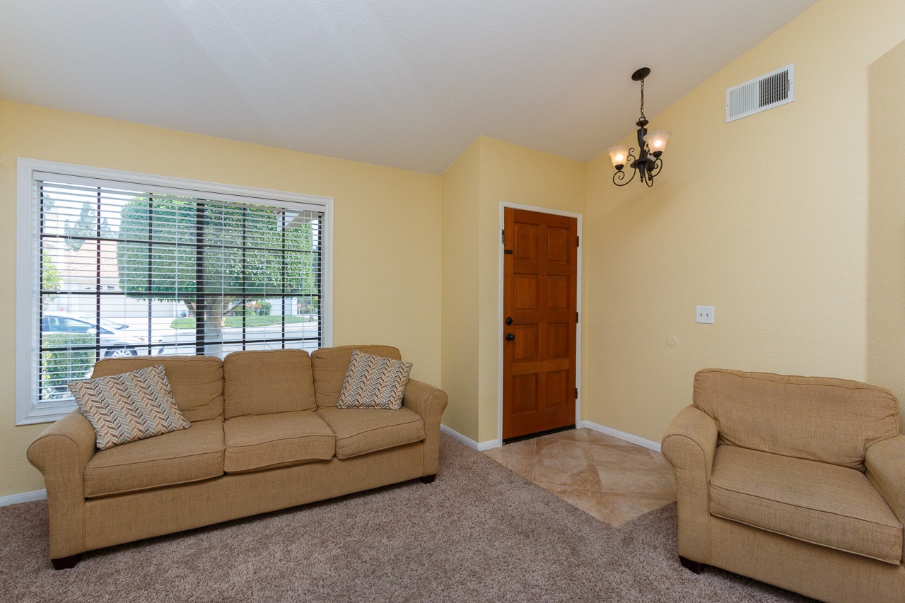 2040 Crosscreek Road Chula Vista, CA 91913 - Photo 8 of 25 Gallery Image 8