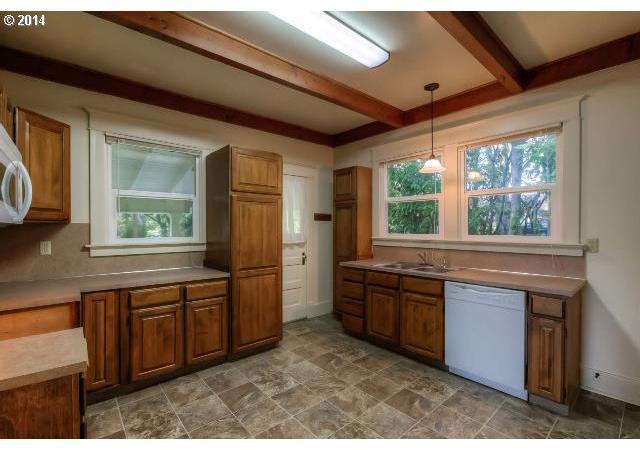 3915 Liberty Road South Salem, OR 97302 - Photo 11 of 16