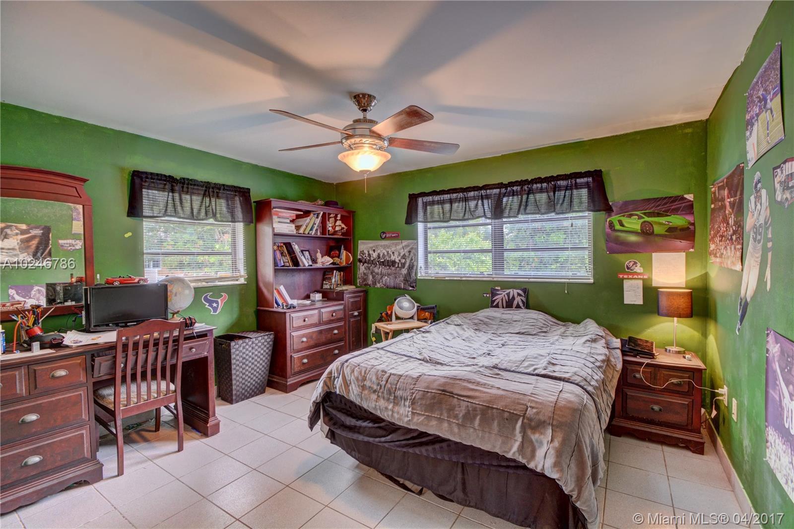 20521 Southwest 50th Place Southwest Ranches, FL 33332 - Photo 6 of 24