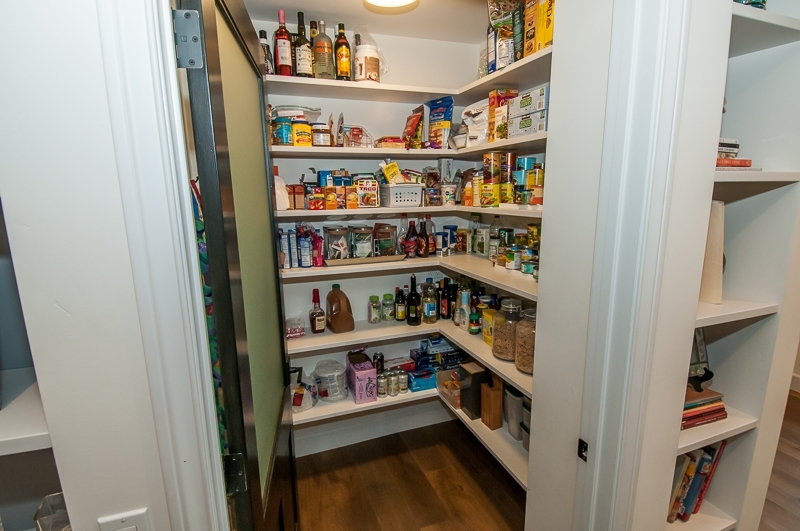 1450 La Jolla Rancho Road La Jolla, CA 92037 - Photo 8 of 25 Butlers Pantry