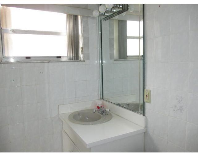 120 Royal Palm Road, Unit 209 Hialeah Gardens, FL 33016 - Photo 9 of 12