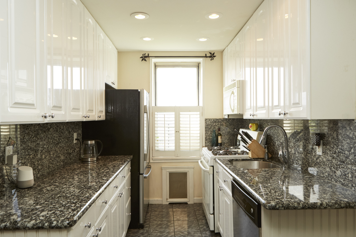 243 McDonald Avenue, Unit 5F Brooklyn, NY 11218 - Photo 5 of 7