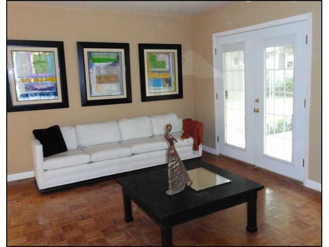 433 South White Station Road Memphis, TN 38117 - Photo 10 of 16 Just out the french doors is a covered patio.