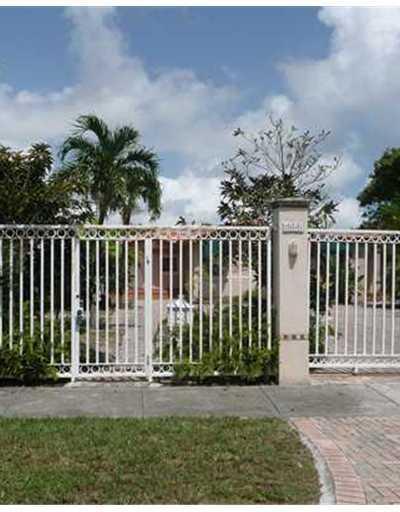 2641 Southwest 31st Avenue Miami, FL 33133 - Photo 10 of 17