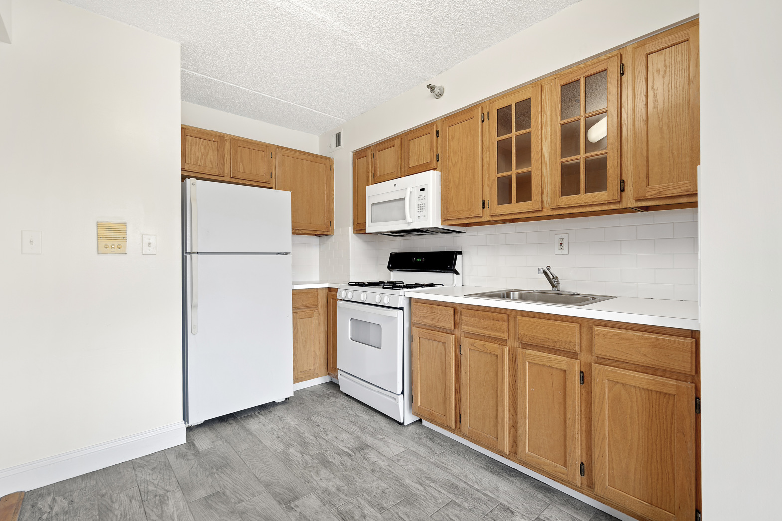 800 Bergen Street, Unit PHA Brooklyn, NY 11238 - Photo 3 of 7