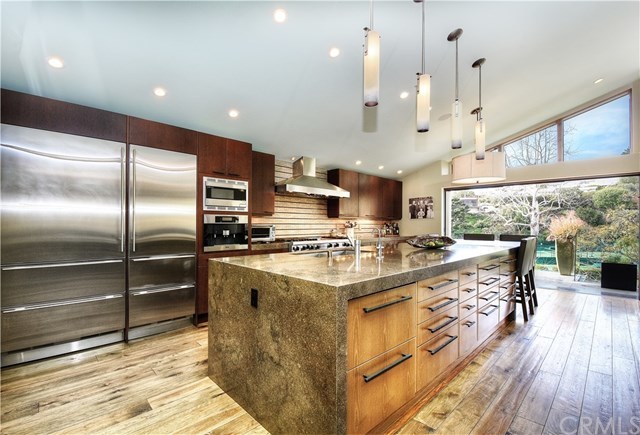 253 Emerald Bay Laguna Beach, CA 92651 - Photo 9 of 59