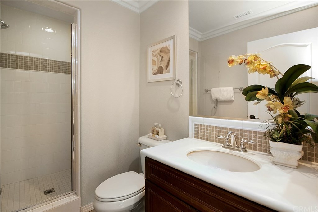 95 Chantilly Irvine, CA 92620 - Photo 17 of 40