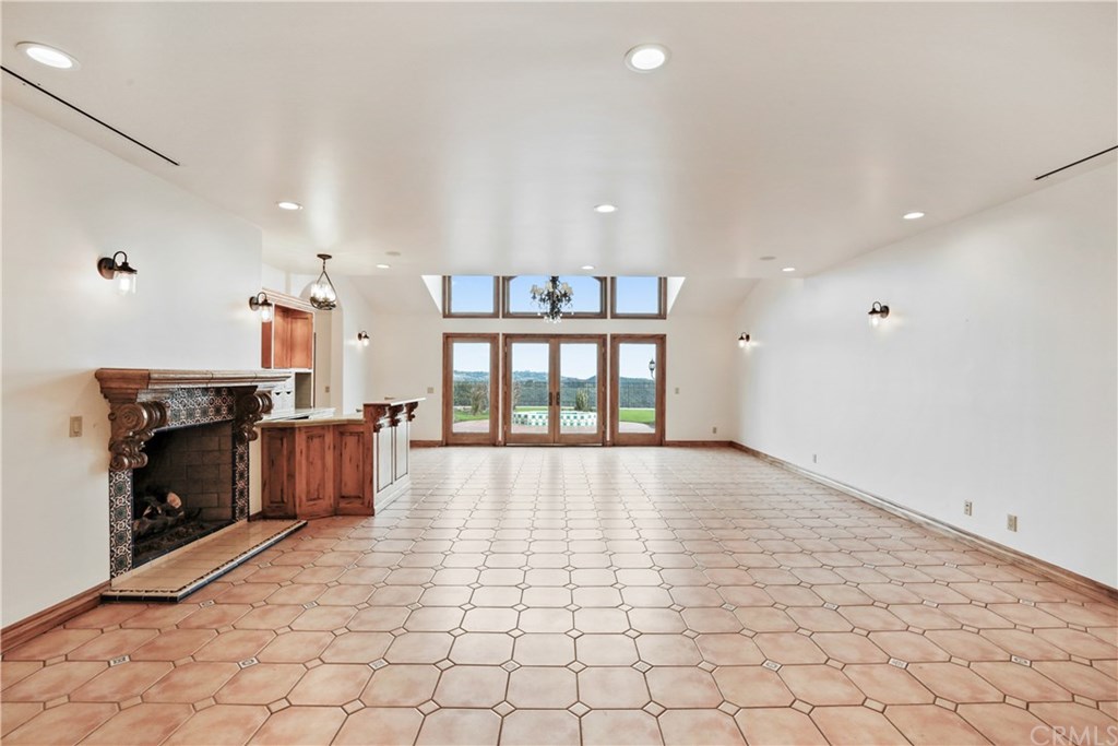 2380 Roscomare Road Los Angeles, CA 90077 - Photo 13 of 51