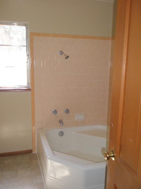 325 Evans Road Wofford Heights, CA 93285 - Photo 8 of 14 Bathroom 1