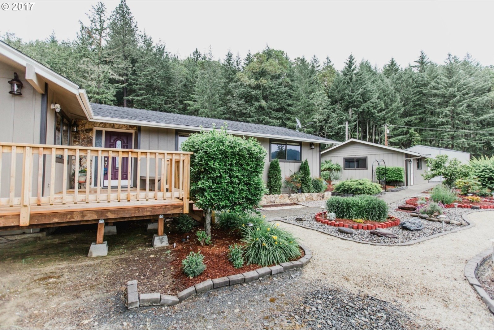 698 Deady Crossing Road Sutherlin, OR 97479 - Photo 12 of 32