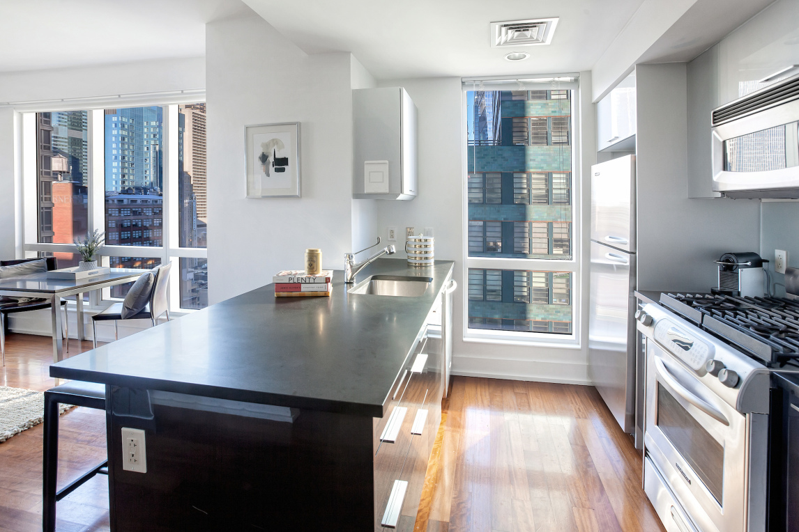 350 West 42nd Street, Unit 21F Manhattan, NY 10036 - Photo 3 of 16