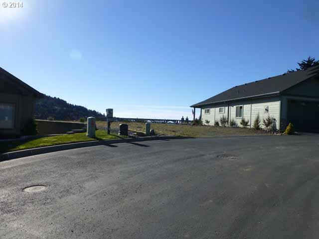 Hume Road, Unit 6 Gold Beach, OR 97444 - Photo 10 of 16 Gallery Image 10