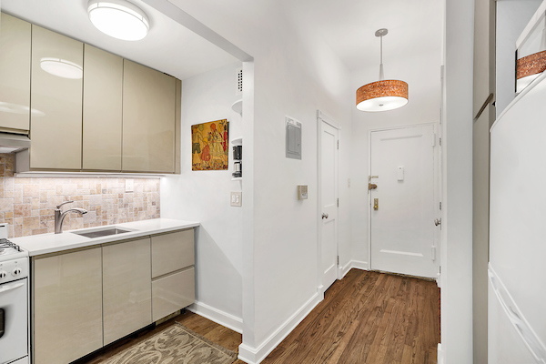 435 East 85th Street, Unit 2C Manhattan, NY 10028 - Photo 3 of 5