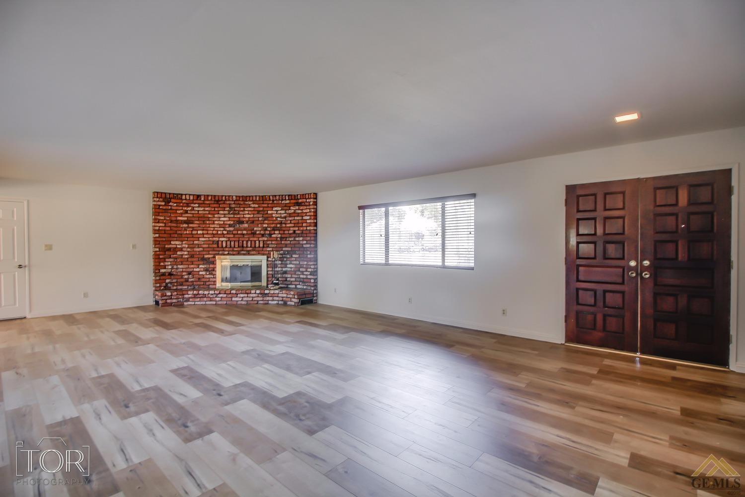 13039 Meacham Road Bakersfield, CA 93314 - Photo 7 of 32 Gallery Image 7