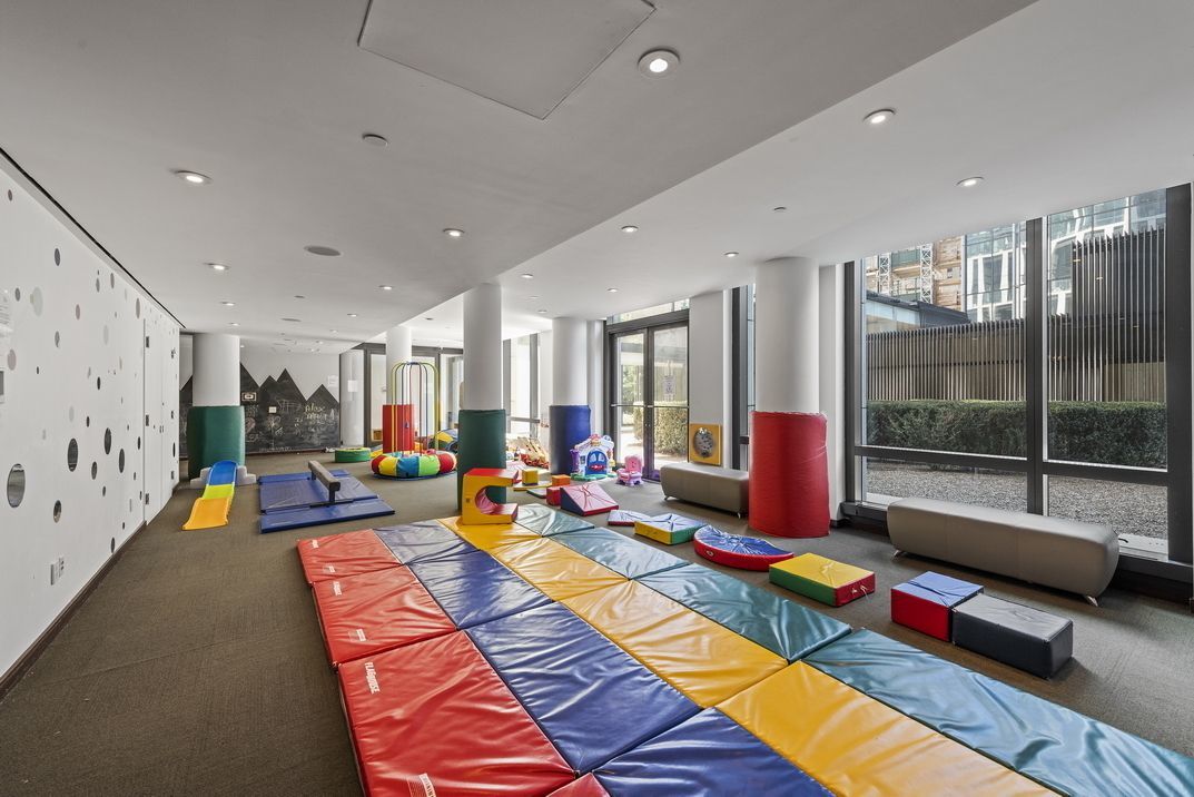 101 Warren Street, Unit 11D Manhattan, NY 10007 - Photo 14 of 16